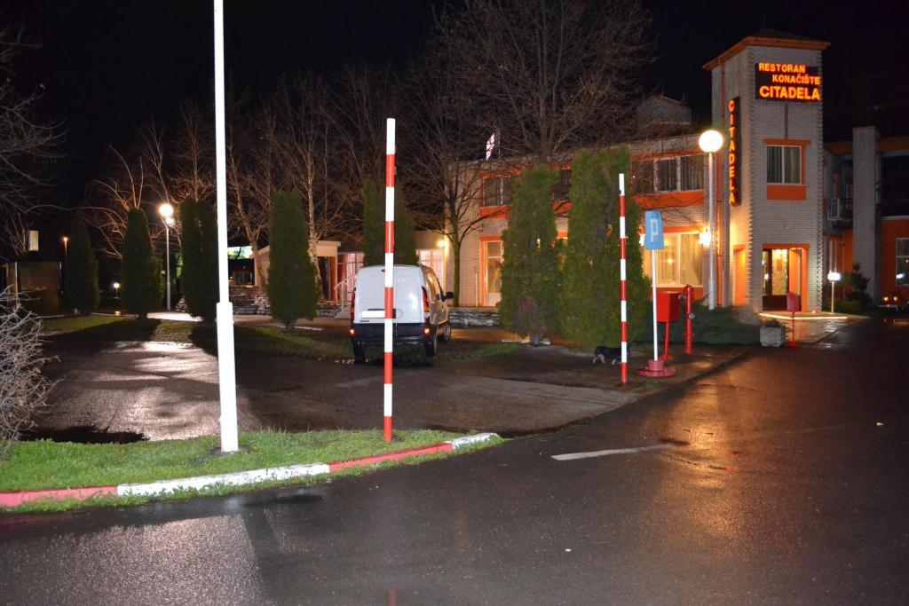 Motel Citadela 023 Zrenjanin Ngoại thất bức ảnh