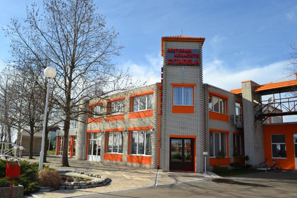 Motel Citadela 023 Zrenjanin Ngoại thất bức ảnh